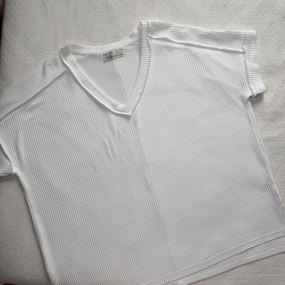 Zenana White Waffle Knit V-Neck Short Sleeve Top RTL-8539A L/XL Preppy Clean